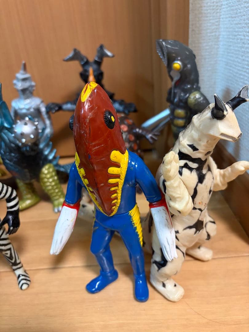 特撮 怪獣 フィギュア セット 多数 - メルカリ