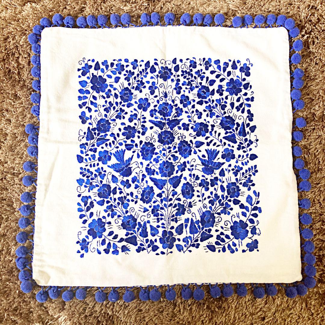 新品＊クッションカバー＊メキシコ刺繍＊ブルー×ホワイト＊メキシコ雑貨