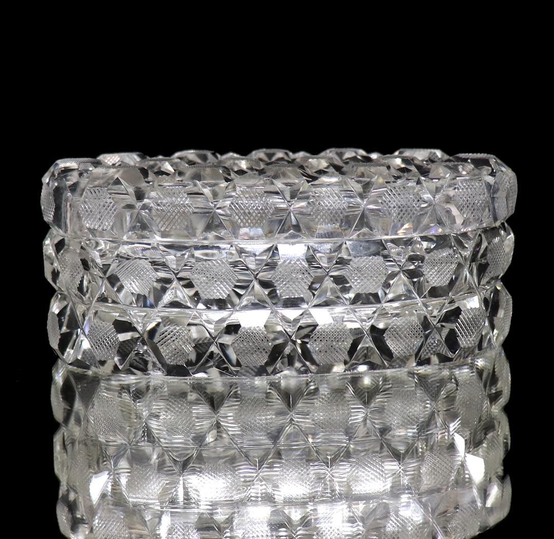 オールド・バカラ 珍品オーバル型切子蓋物 ダイヤモンドカット×格子柄 ディアマン