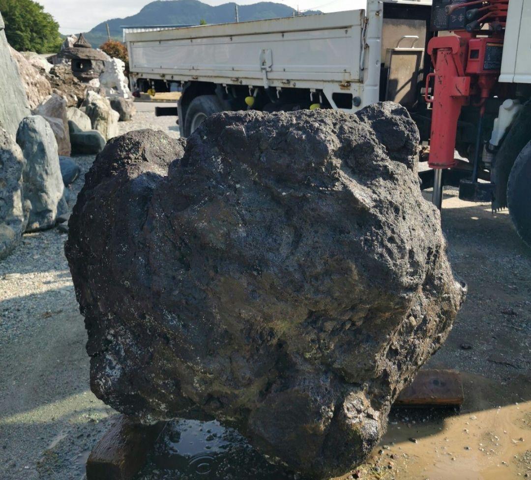 浅間溶岩石　302キロ　庭石　石　石材 庭　坪庭　ガーデニング
