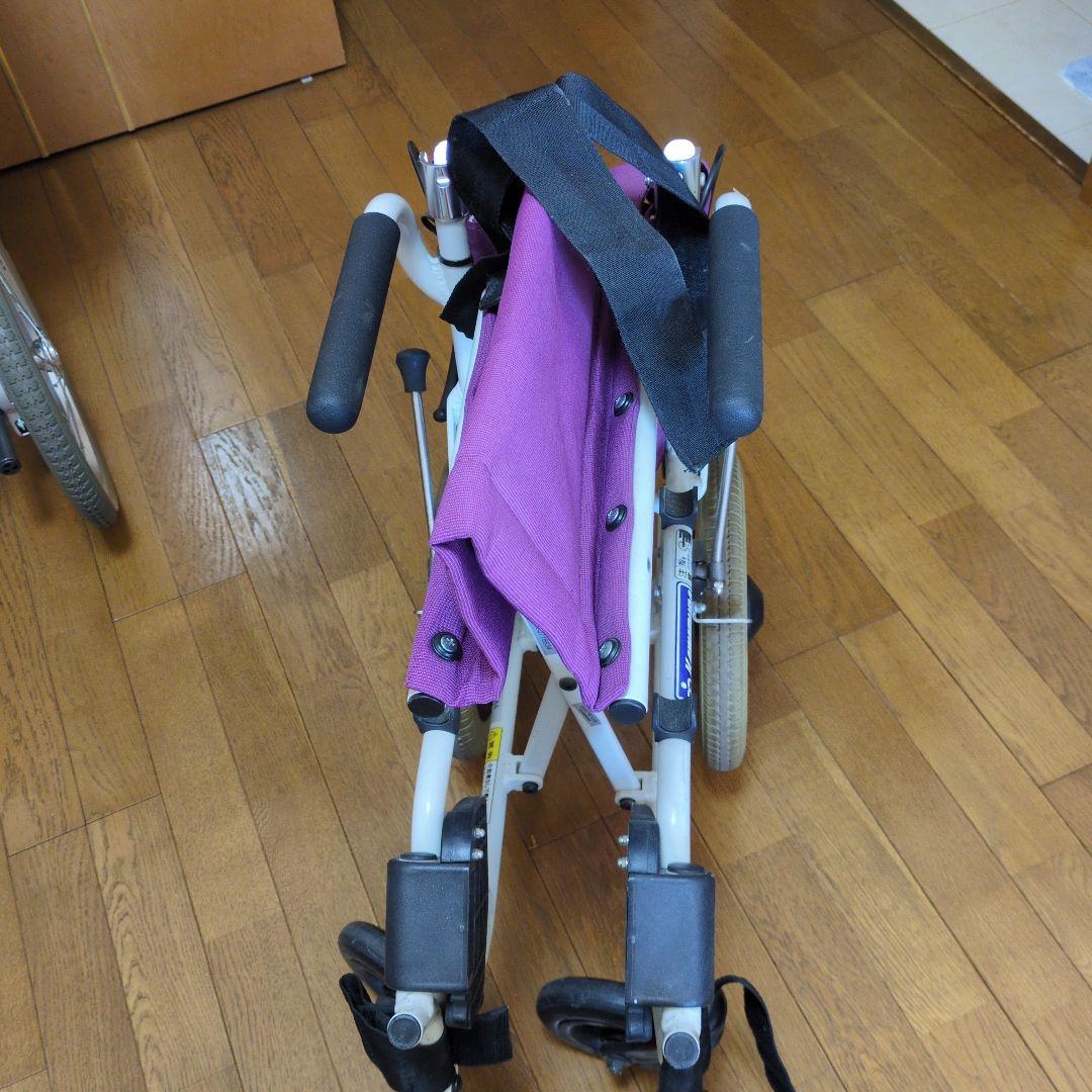 紫色 折りたたみ介助用車椅子