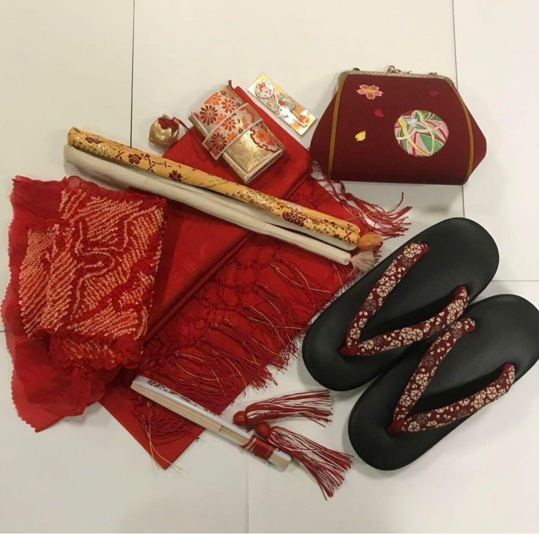 七五三　7歳女の子　着物セット　黑地に手毬と桜　市松　金刺繍