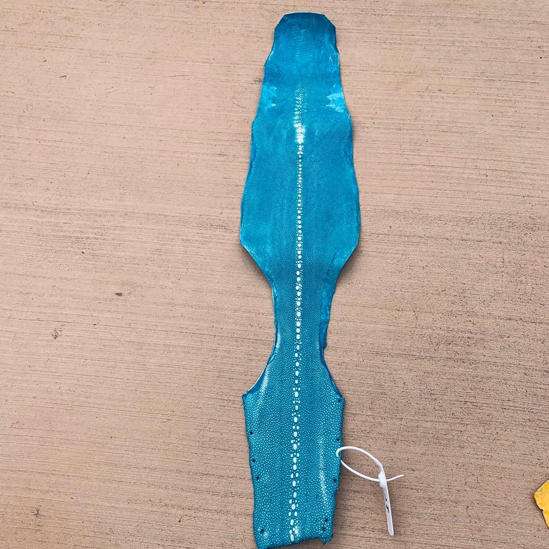 28 AA 連石 ローストーン エイ革 鮫革 スティングレイ スティングレー