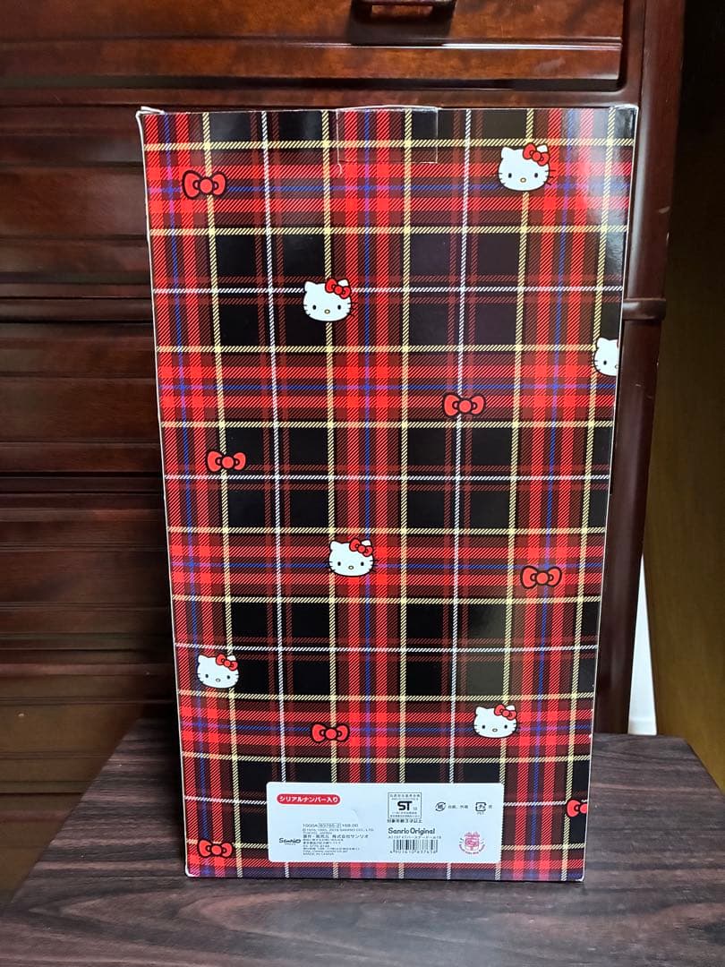 希少 激レア 新品 ハローキティ バースデードール 2018 ぬいぐるみ