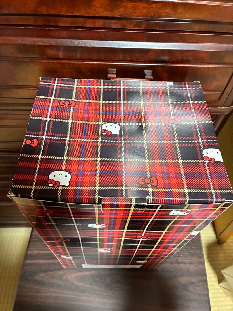 希少 激レア 新品 ハローキティ バースデードール 2018 ぬいぐるみ