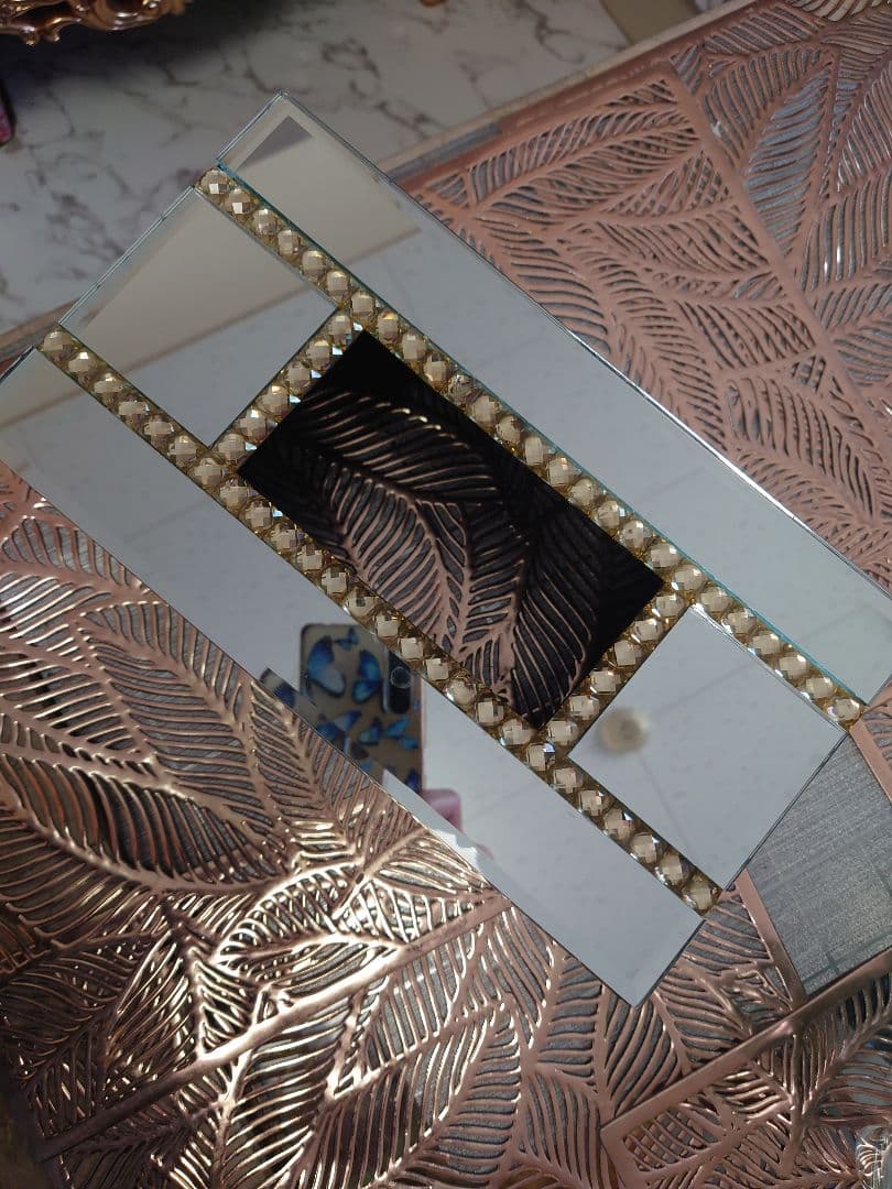 ラグジュアリー　ティシュケース