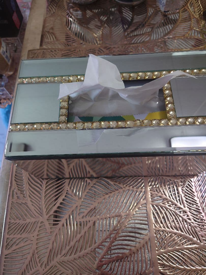 ラグジュアリー　ティシュケース