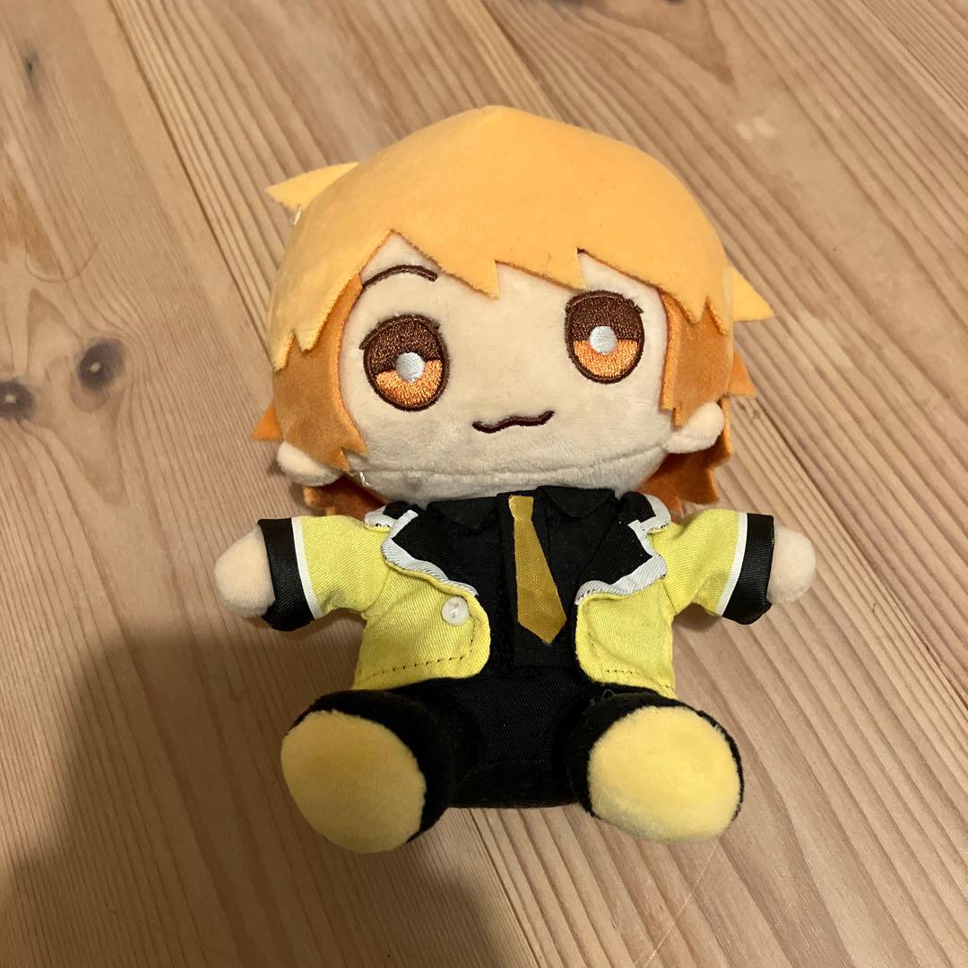 アンプタックカラーズ あっきぃおすわりぬいぐるみ - メルカリ