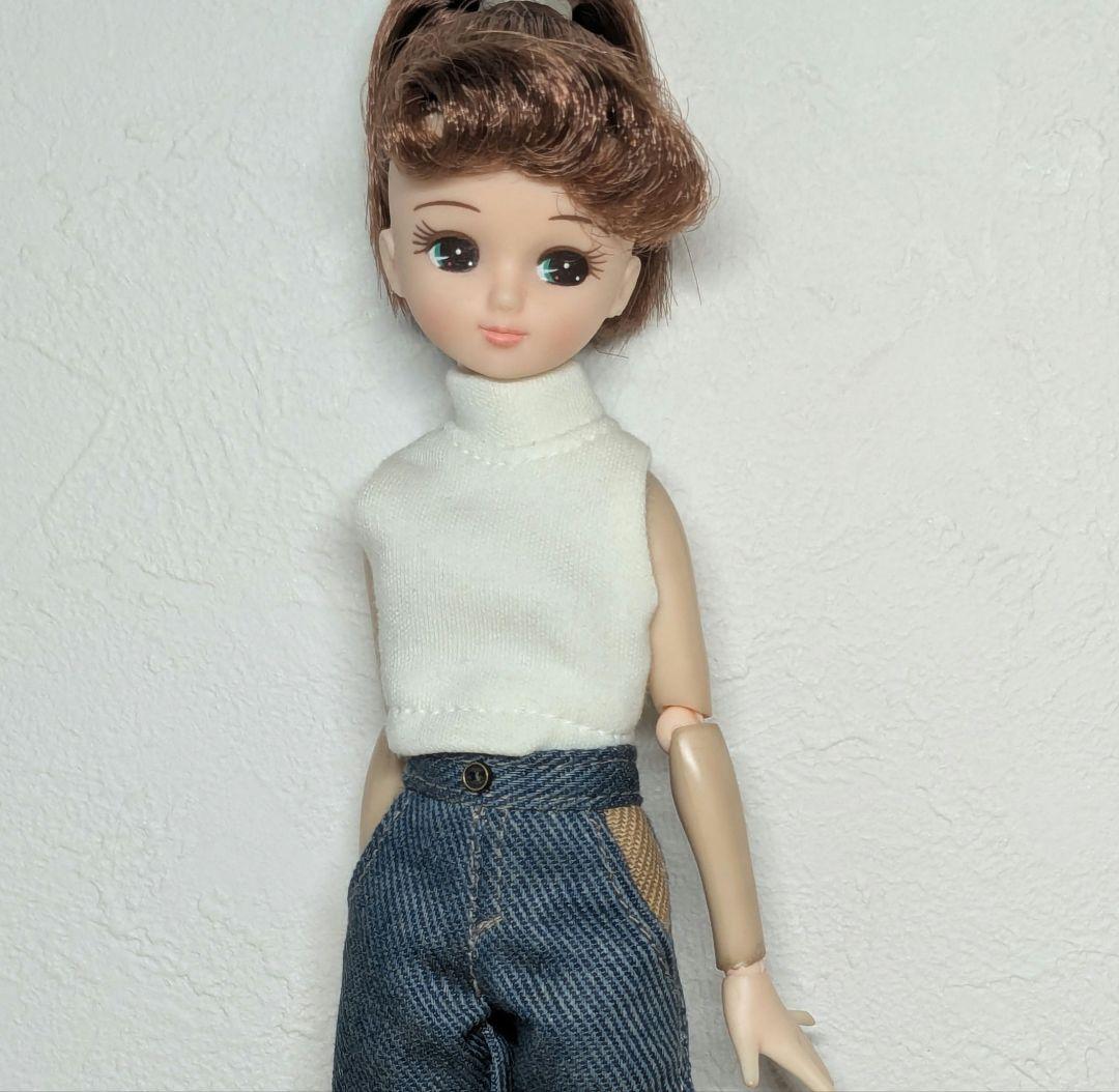 22㌢ドールサイズ服 C380円　ネックノースリーブ