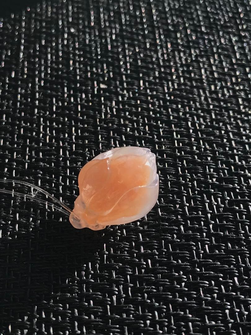 ゴビ石−1431 ゴビ瑪瑙　彫刻　『モクレン』