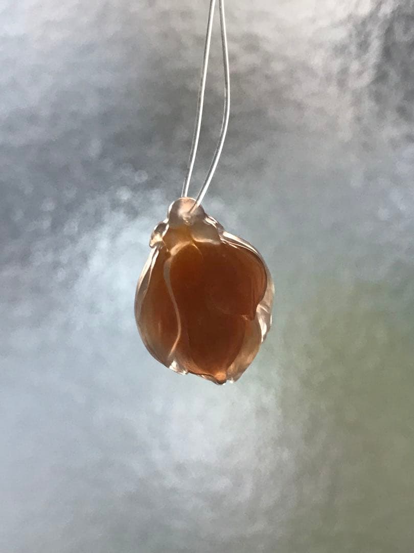 ゴビ石−1431 ゴビ瑪瑙　彫刻　『モクレン』