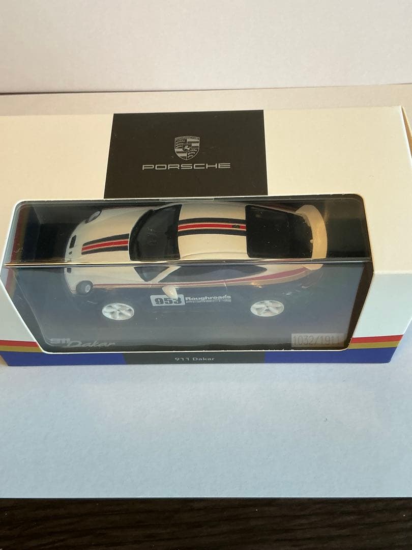 【未開封】1/43 ポルシェ 911 ダカール