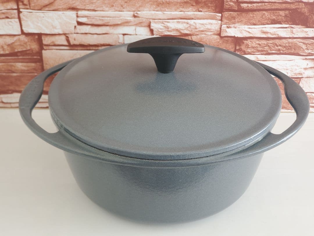 【廃盤/美品】ルクルーゼ　センセーションライン　22cm グラファイト