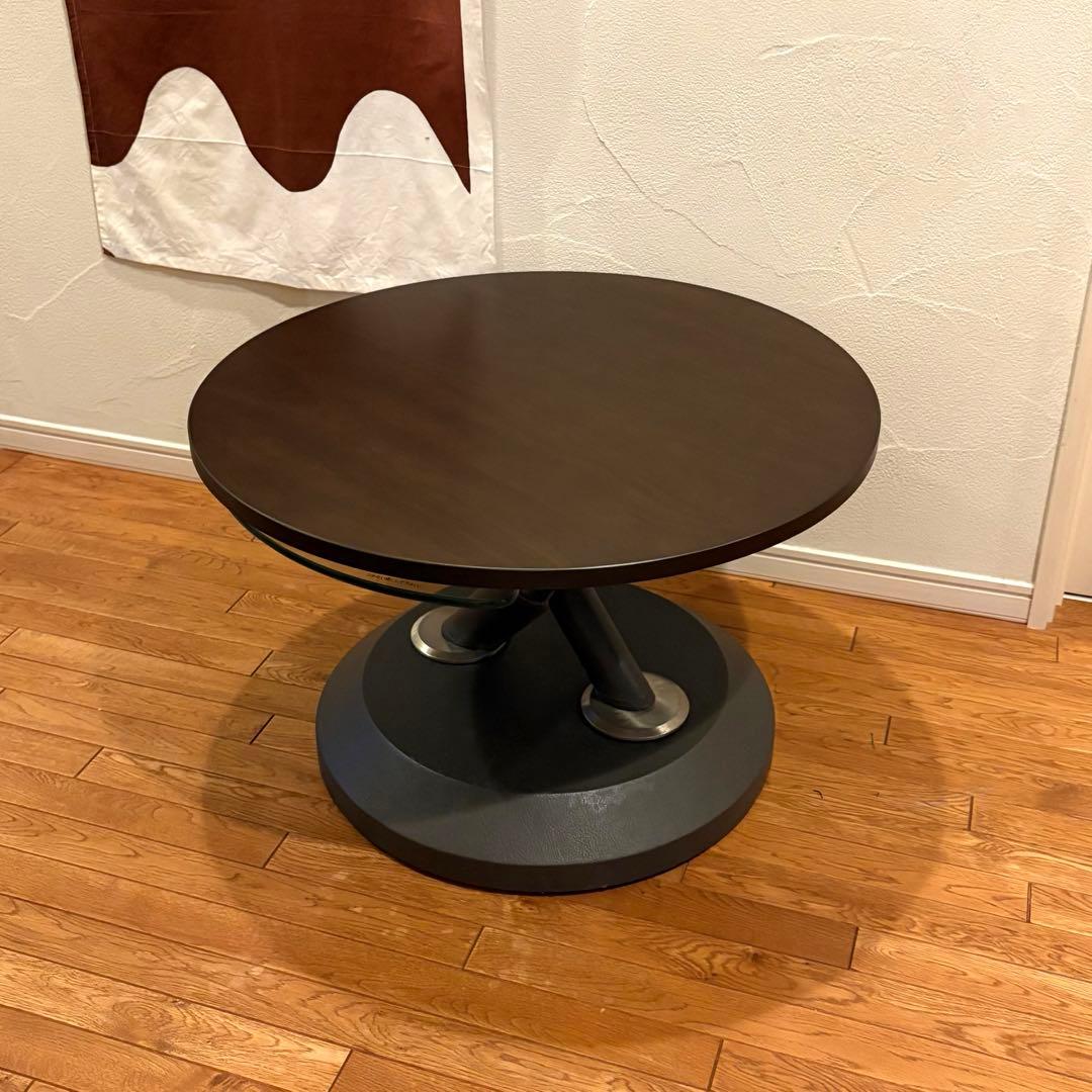 ロナルドシュミット テーブル