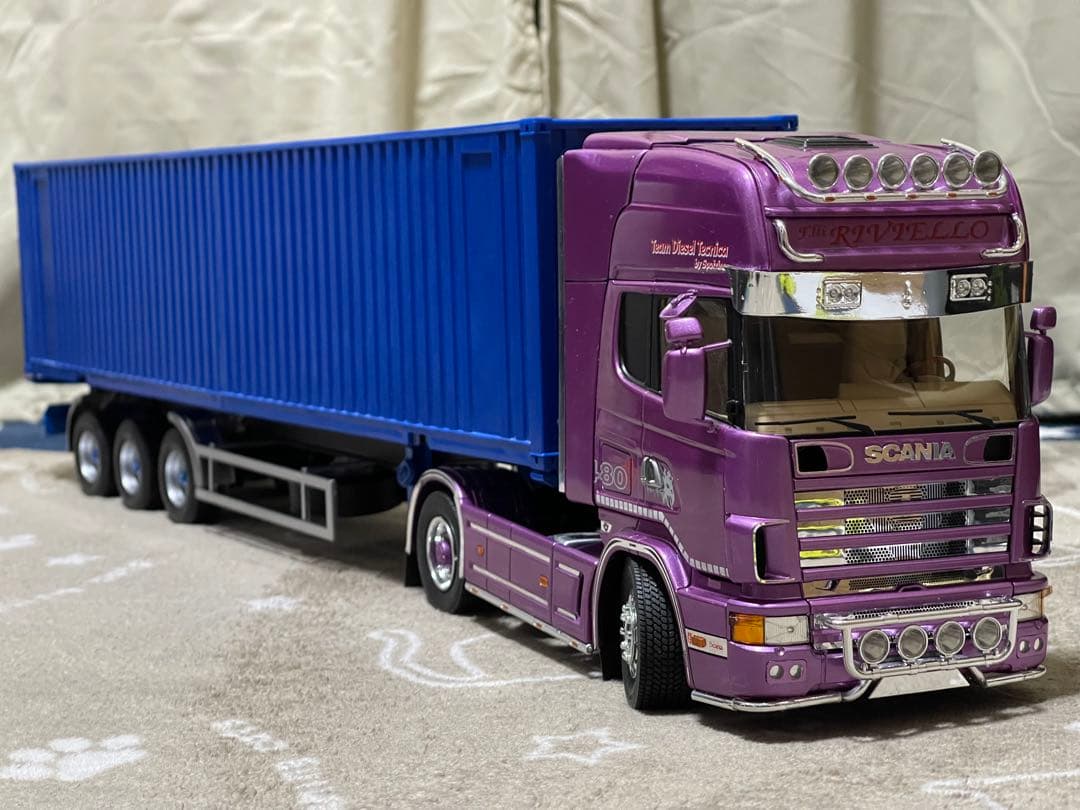 デコトラ‼️1/24 イタレリ製・旧型スカニア・トレーラーヘッド完成品