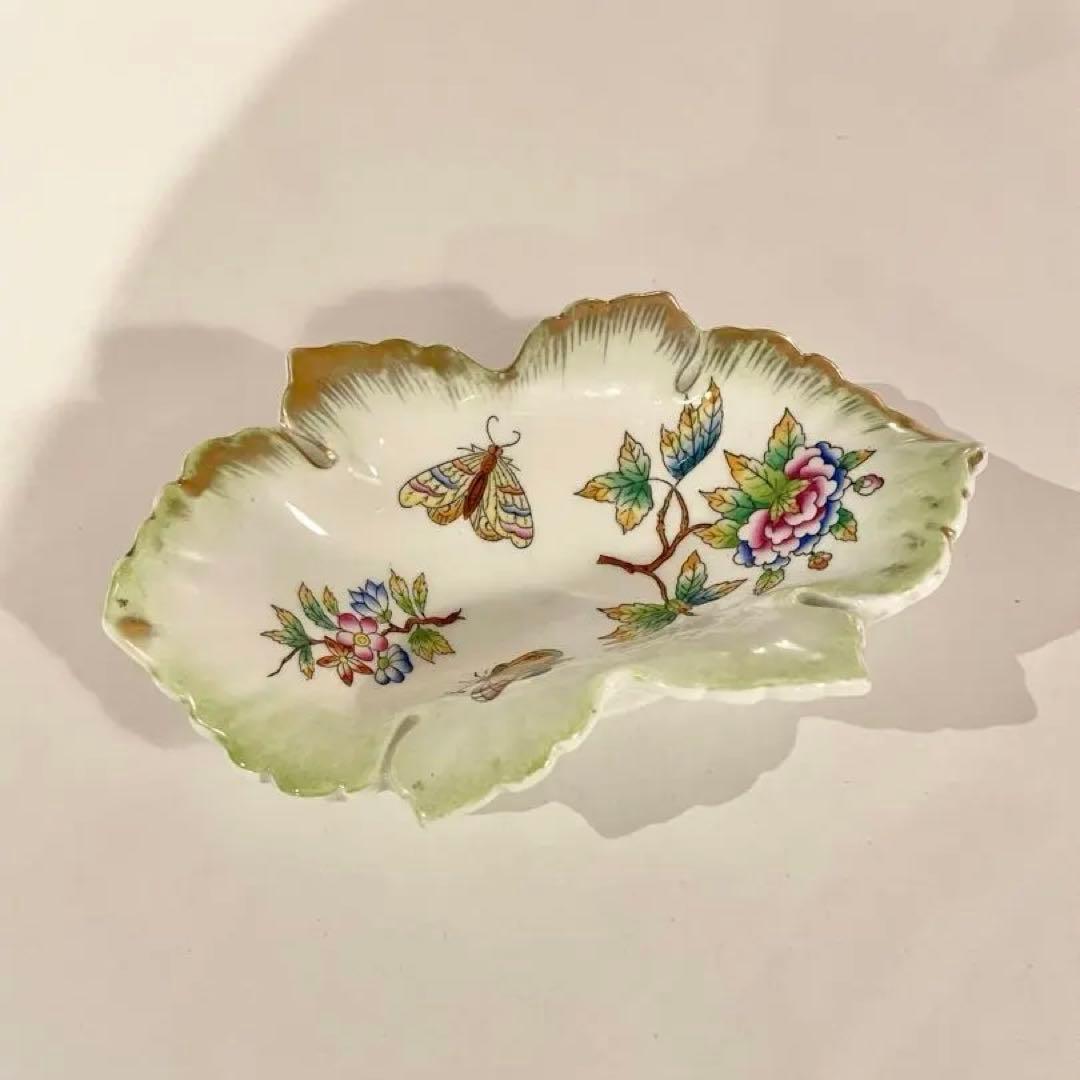 ヘレンド HEREND ヴィクトリアブーケ トレイ - メルカリ