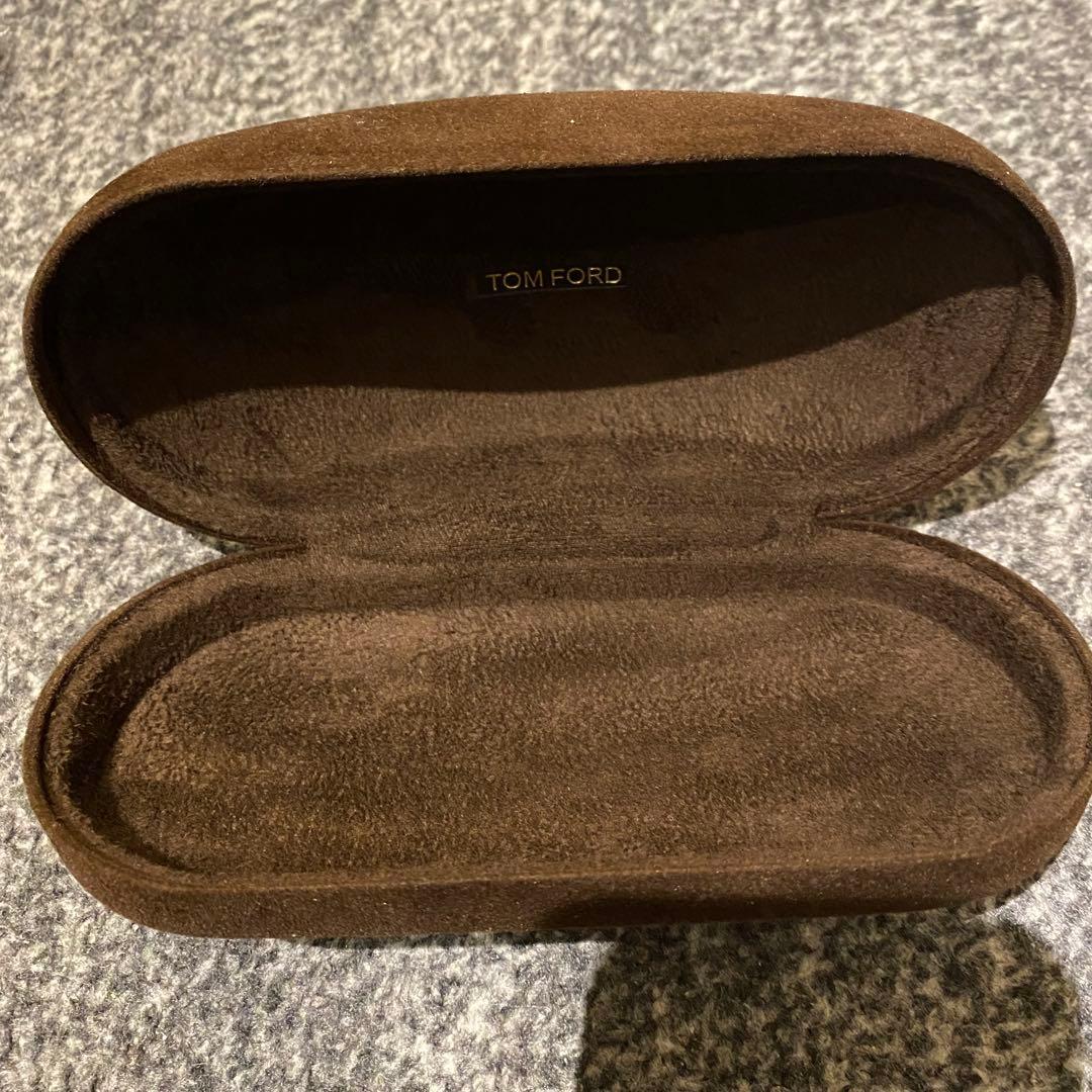 サングラスケース　メガネケース　BLUE ELEPHANT TOM FORD