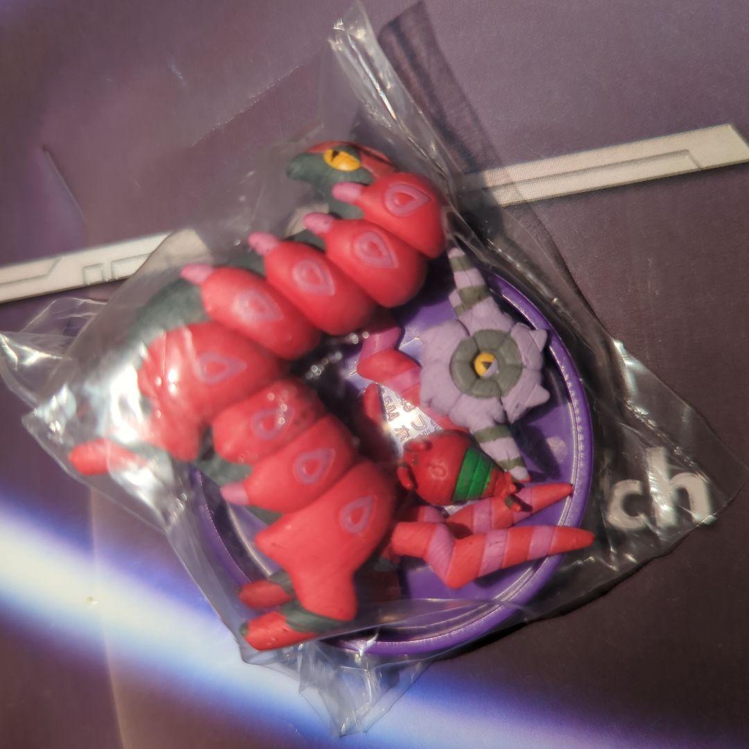 希少】フシデ ホイーガ ペンドラー 立体ポケモン図鑑 - メルカリ