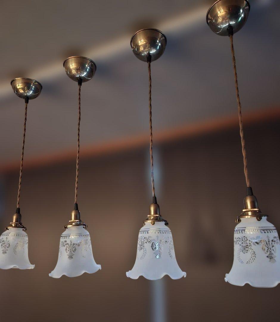 ガラス製ペンダントライト 4灯