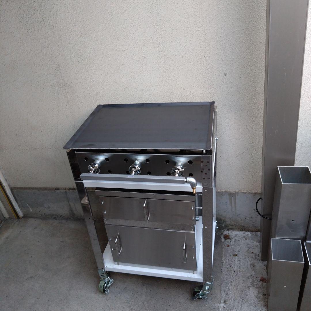 焼きいも釜　鉄板焼き　ガスグリラー　2台セット　専用台付き　やきそば　炭火焼き芋