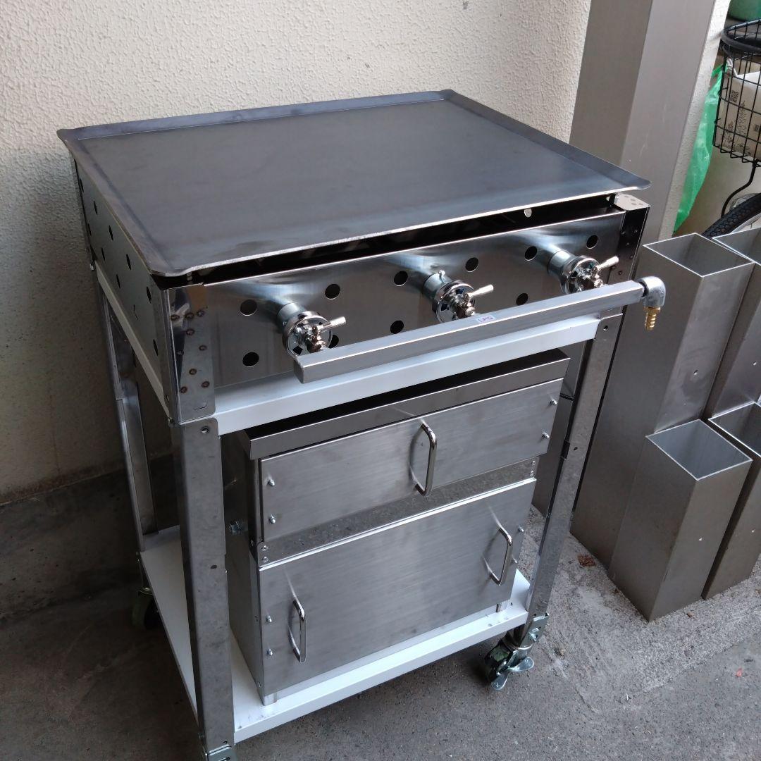 焼きいも釜　鉄板焼き　ガスグリラー　2台セット　専用台付き　やきそば　炭火焼き芋