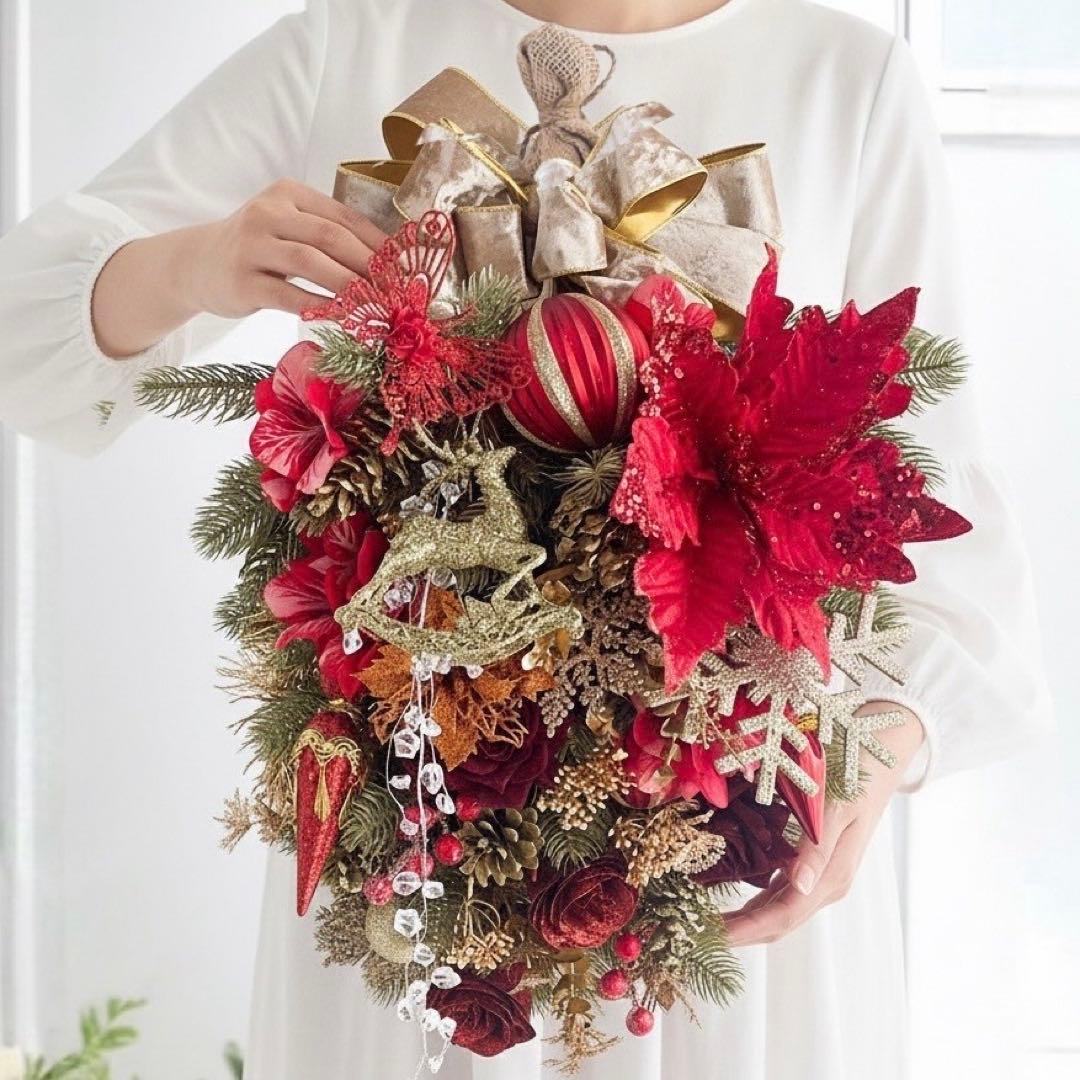 星夜に贈るクリスマスローズの煌めきスワッグ《ノエル・ラグジュアリー》ツリー