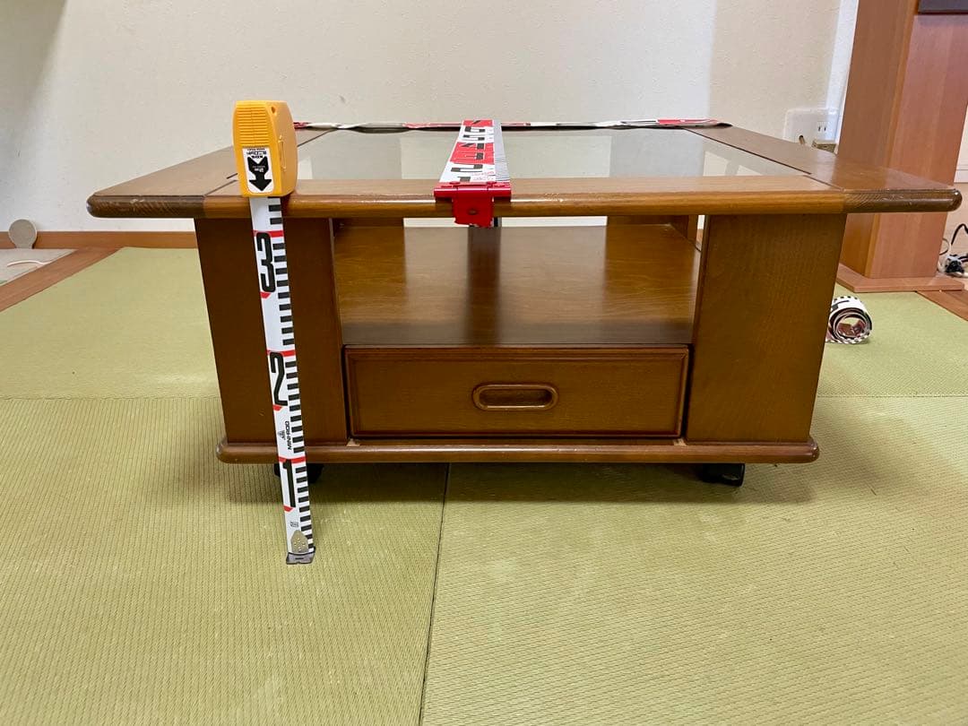 木製ガラストップセンターテーブル