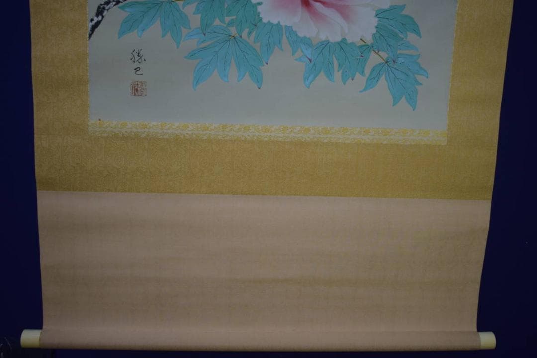 真作/勝己/牡丹図/横物/桐共太巻二重箱付/布袋屋掛軸HI-944 - メルカリ