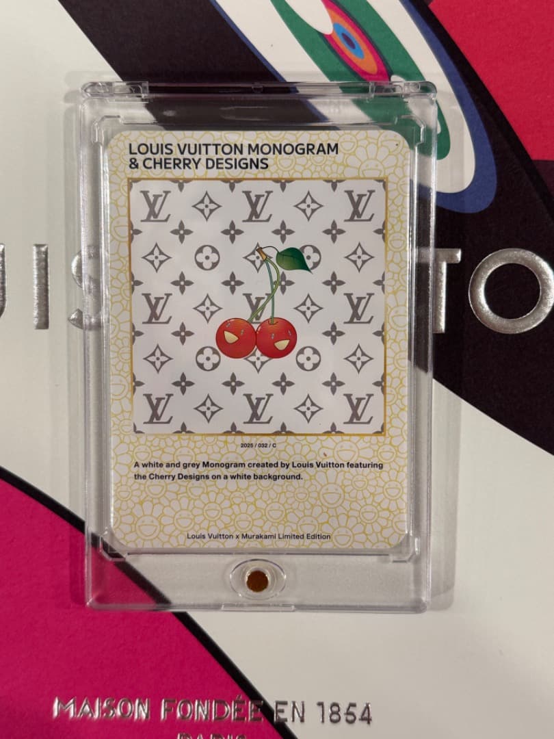 ルイ・ヴィトン パンダ トレーディングカード ルイヴィトン 新作チェリー