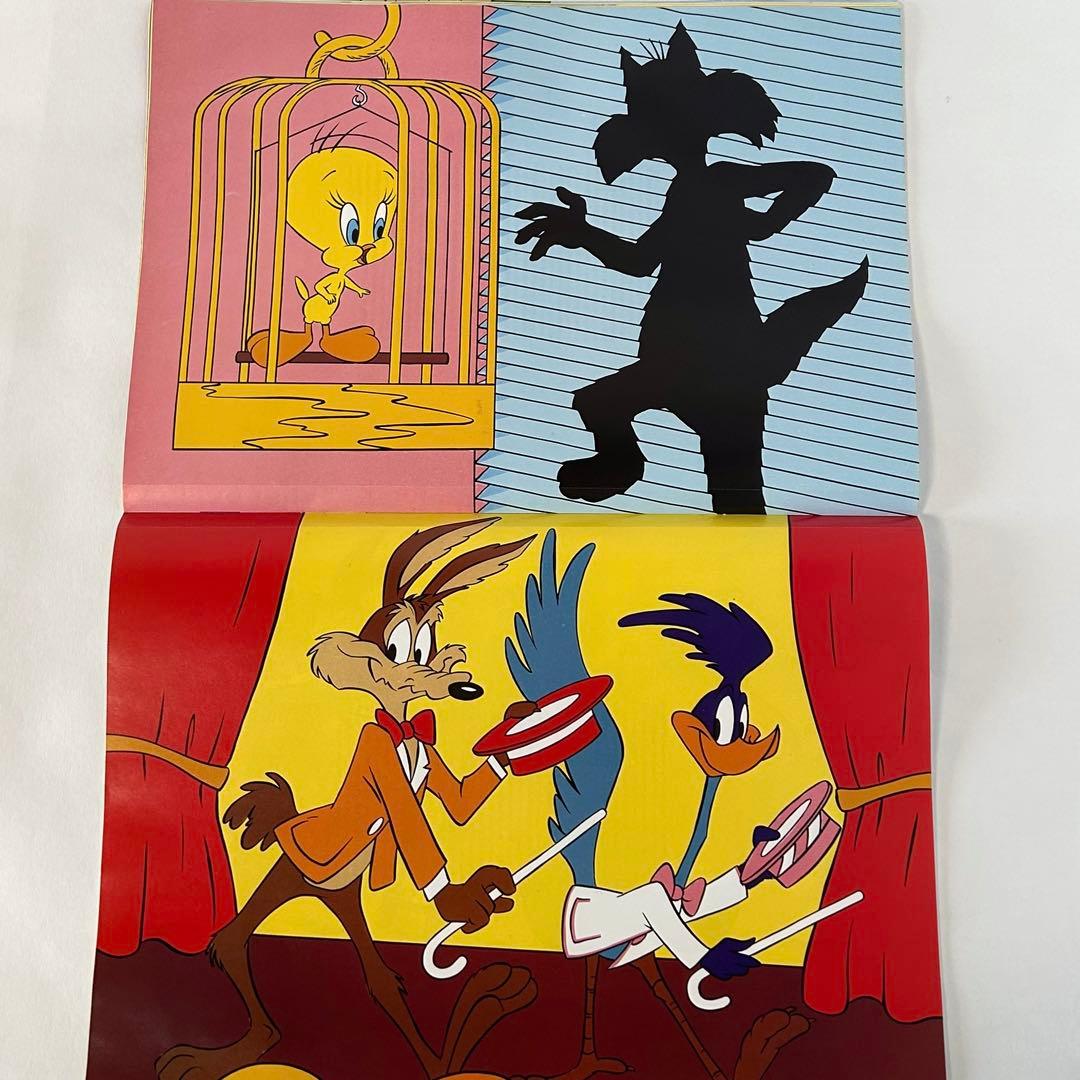 ルーニーテューンズ　　ポスター　LooneyTunes 本　ブック