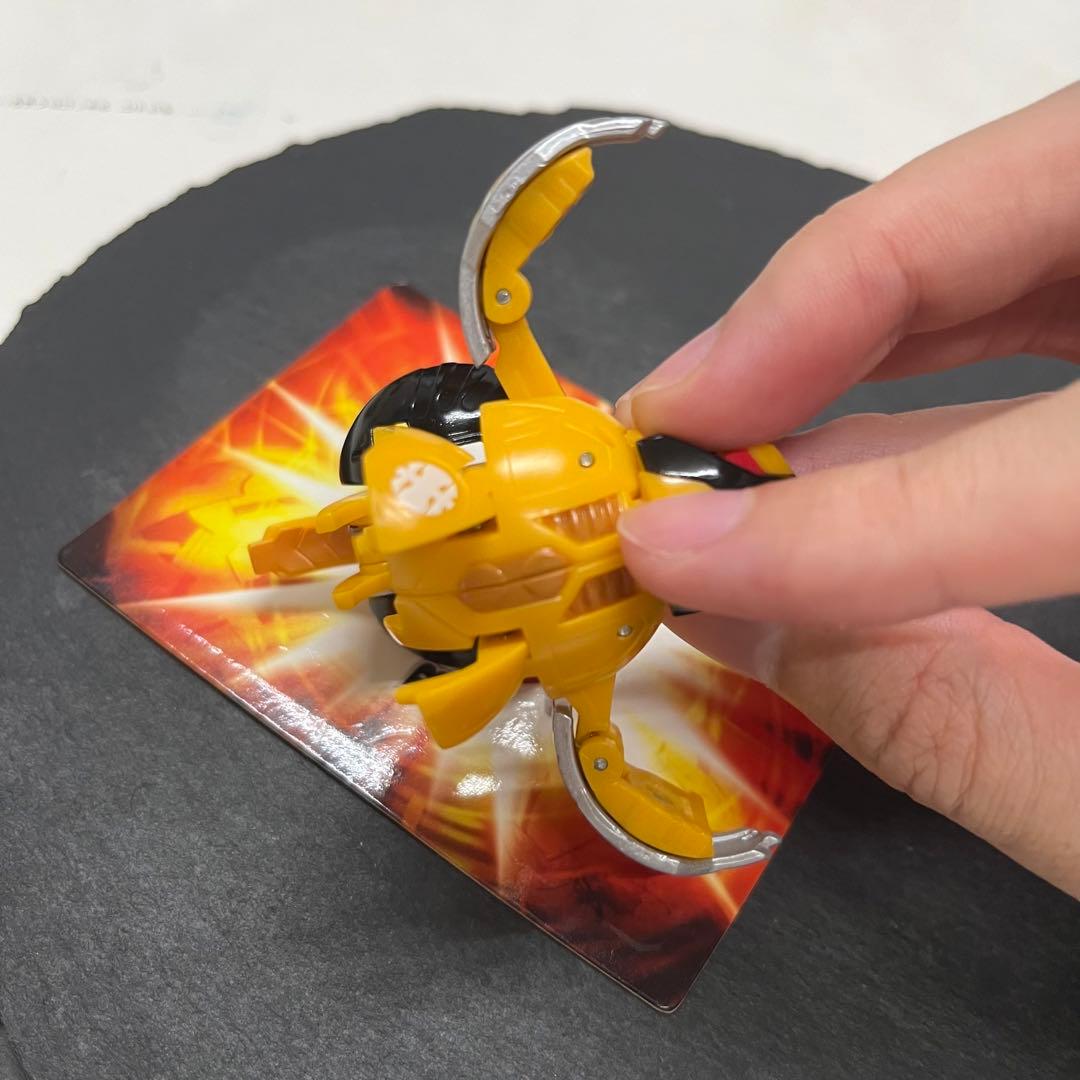 爆丸 爆テク グレンドラガオンGクリアメタルver 豹ジャガード 鯱