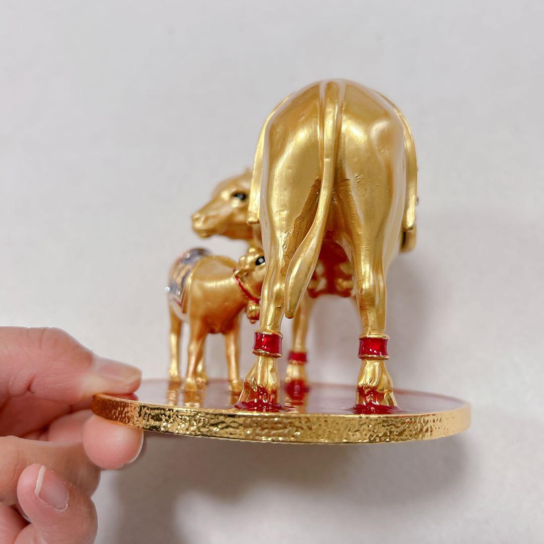 未使用　風水グッズ 風水置物 牛と子牛の像　ゴールド　COW 金色