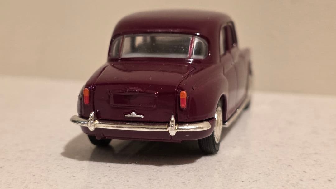レア Rover P4 ワインレッド 1:43 Vanguards