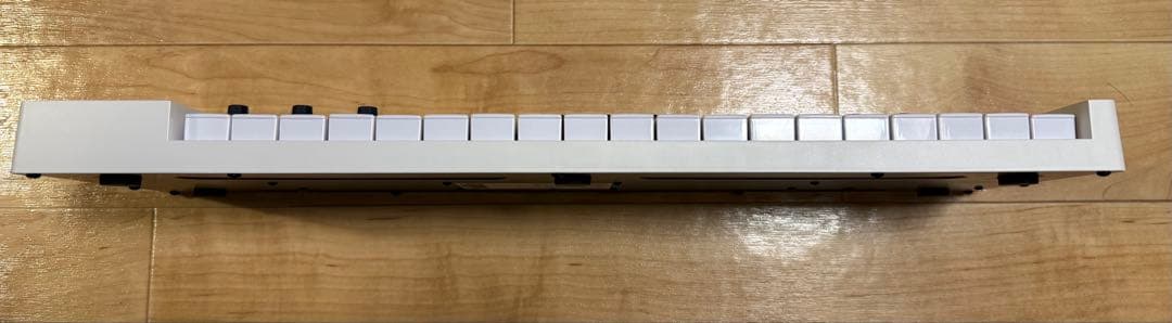 【極美品•動作確認済み】ARTURIA KEYSTEP MIDIキーボード