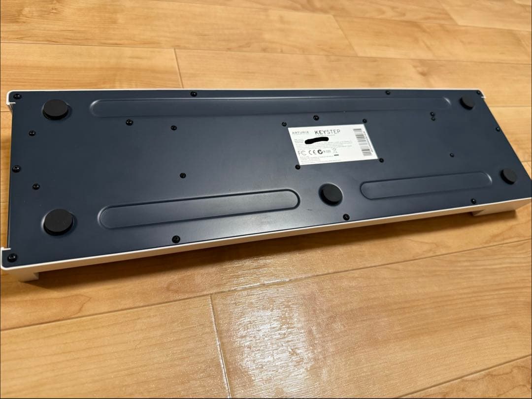 【極美品•動作確認済み】ARTURIA KEYSTEP MIDIキーボード