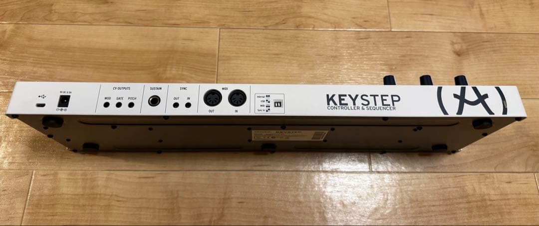 【極美品•動作確認済み】ARTURIA KEYSTEP MIDIキーボード