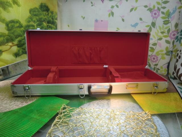 新品未使用　(送料無料)12.000円　沖縄三線専用　一丁入アルミハードケース