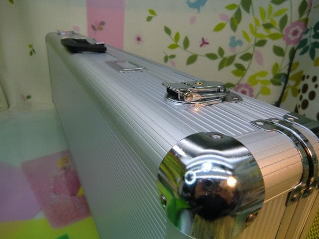 新品未使用　(送料無料)12.000円　沖縄三線専用　一丁入アルミハードケース