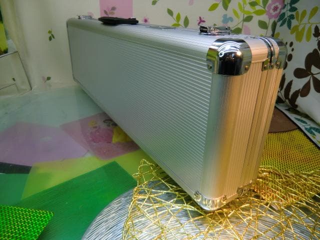 新品未使用　(送料無料)12.000円　沖縄三線専用　一丁入アルミハードケース