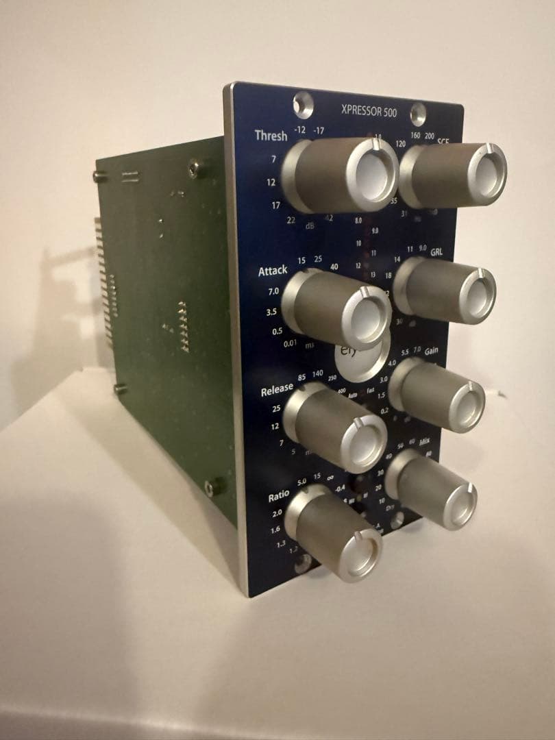 Elysia Xpressor 500 ステレオコンプレッサー