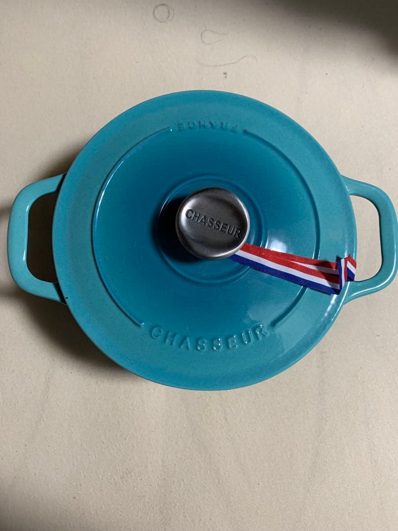 Chasseur サブライムラウンドキャセロール 18cm ボラボラ