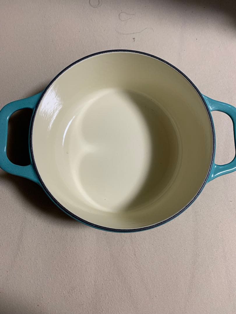 Chasseur サブライムラウンドキャセロール 18cm ボラボラ