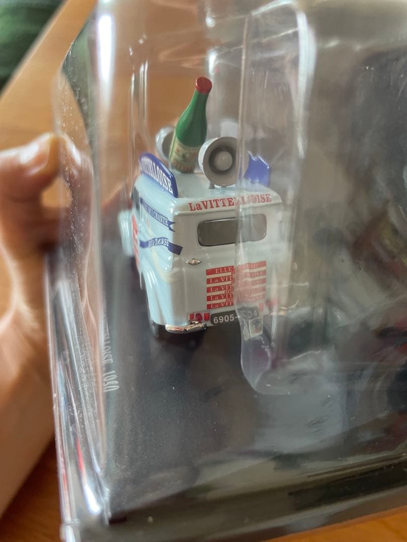 ツ ルドフランス Renault 1950年キャラバンカ 未開封フィギュア