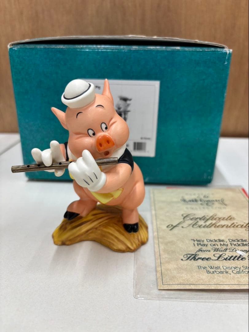 オオカミと三匹の子豚(赤頭巾) ディズニークラシックコレクション