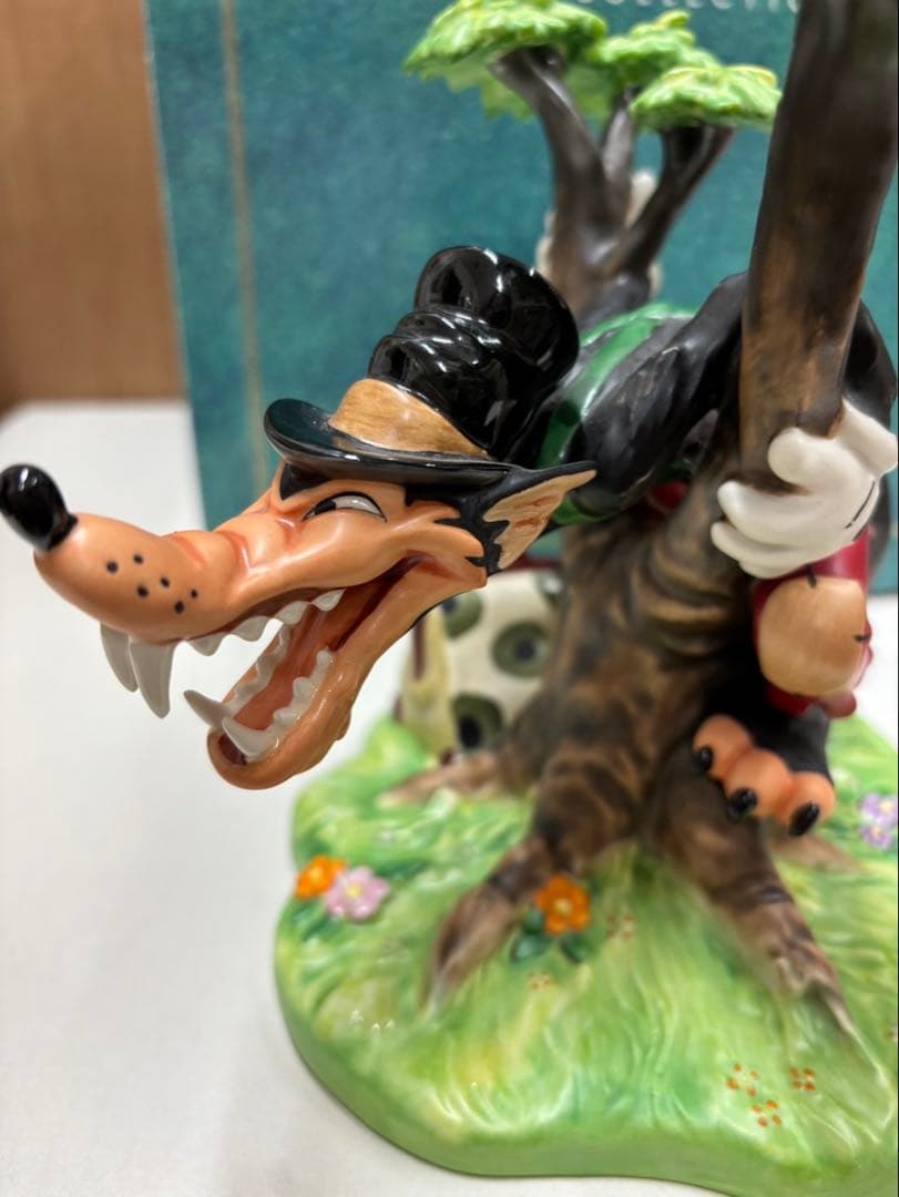 オオカミと三匹の子豚(赤頭巾) ディズニークラシックコレクション