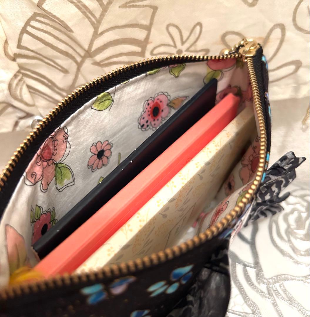 «805»◤完売◢リボンフリルポーチロラライハリス*Cats達*笑顔溢れる幸せ