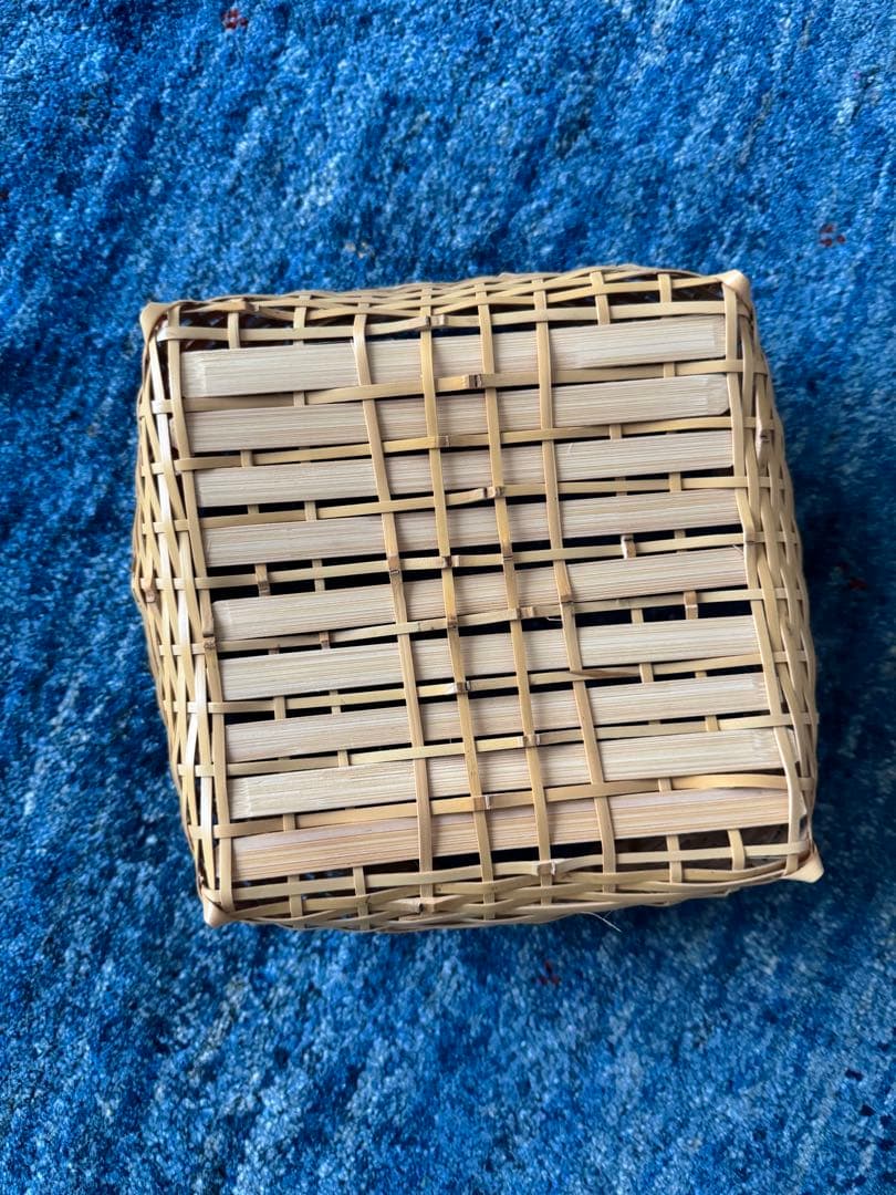 岡悠さん　竹籠