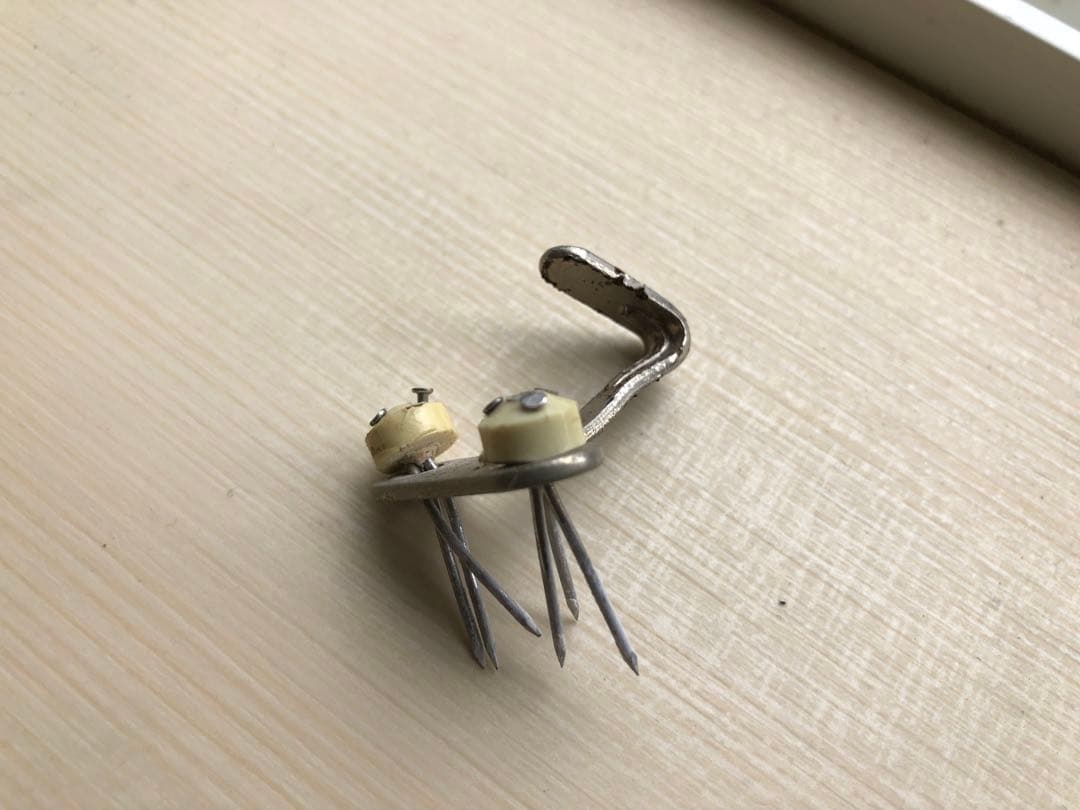 カポディモンテ　陶花　鏡　ウォールミラー　バラ　ローズ　イタリア製