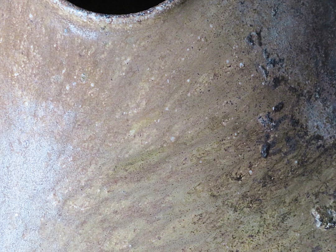 【値下】青娥窯　松元洋一作②　『自然釉算盤花入』　穴窯焼成