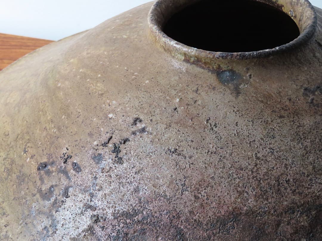 【値下】青娥窯　松元洋一作②　『自然釉算盤花入』　穴窯焼成